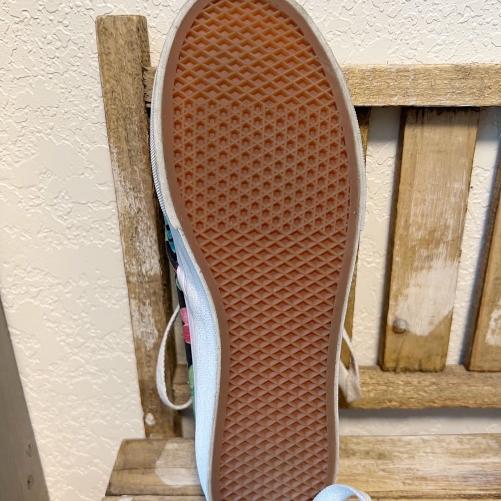 Tropical Vans - Picture 5 of 7